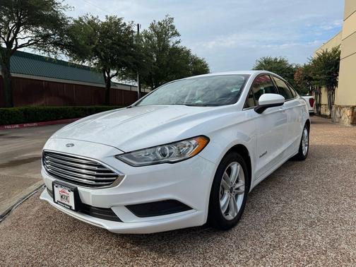 Oxford White 2018 Ford Fusion Hybrid S