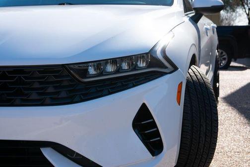 2022 Kia K5 LXS