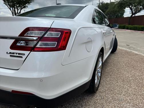 2014 Ford Taurus Limited