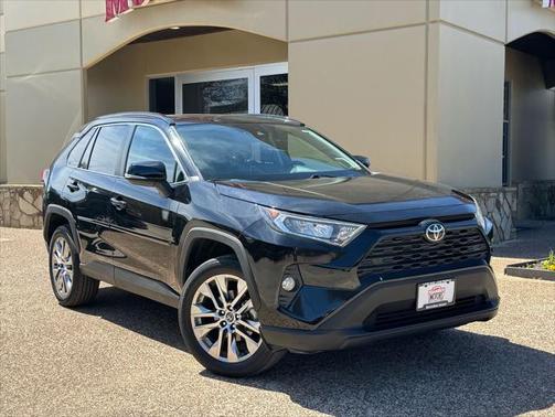 2020 Toyota RAV4 XLE Premium