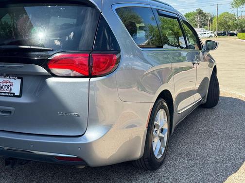 Billet Silver Metallic Clearcoat 2020 Chrysler Pacifica Limited