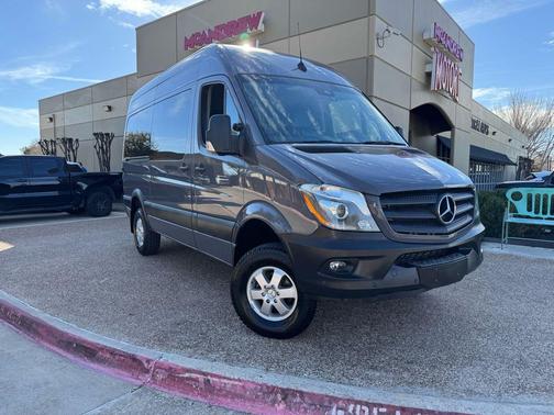 2017 Mercedes-Benz Sprinter 2500 Standard Roof