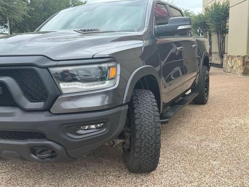 Granite Crystal Metallic Clearcoat 2020 RAM 1500 Rebel