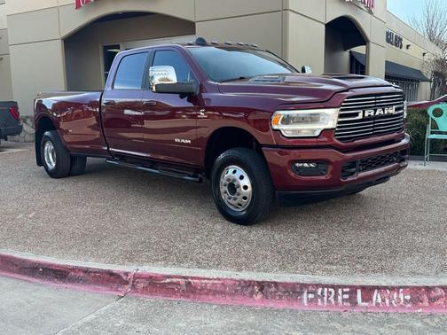 2024 RAM 3500 Laramie Crew Cab 4x4 8' Box