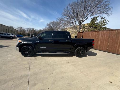 2014 Toyota Tundra SR5