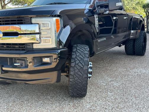 Shadow Black 2017 Ford F-350 King Ranch