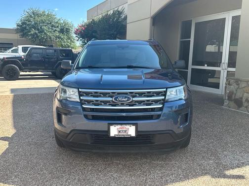 Blue Metallic 2018 Ford Explorer Base