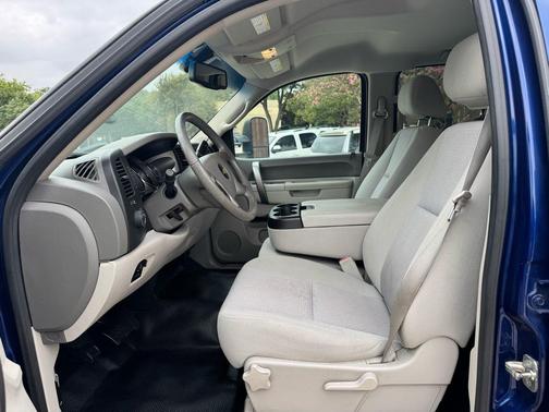Blue 2013 Chevrolet Silverado 2500 LT