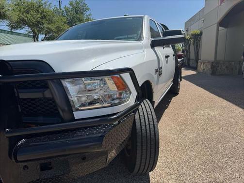 2018 RAM 3500 Tradesman Crew Cab 4x4 8' Box