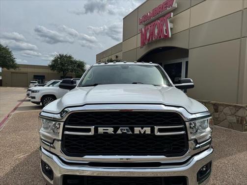 2020 RAM 2500 Tradesman Crew Cab 4X4 8' Box
