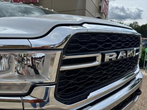 2020 RAM 2500 Tradesman Crew Cab 4X4 8' Box