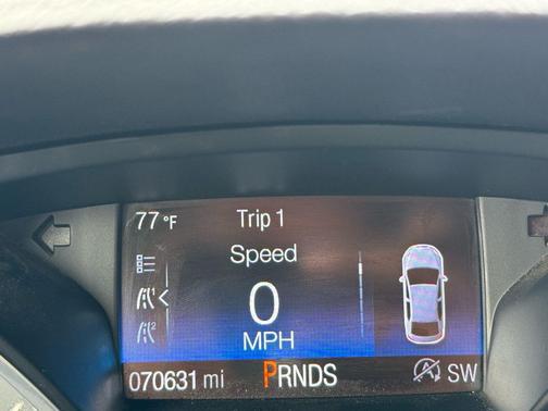Lightning Blue Metallic 2017 Ford Escape SE