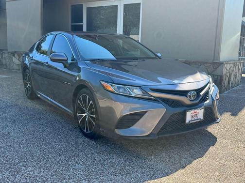 Predawn Gray Mica 2018 Toyota Camry SE
