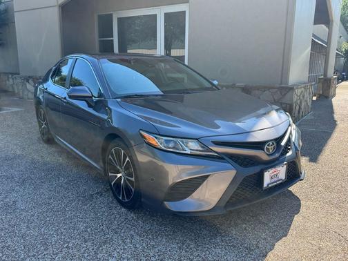Predawn Gray Mica 2018 Toyota Camry SE
