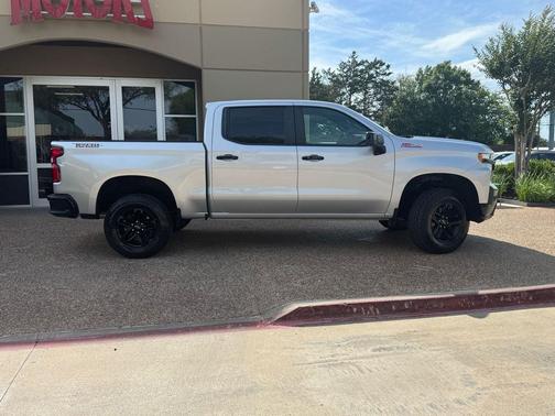Silver Ice Metallic 2020 Chevrolet Silverado 1500 LT Trail Boss