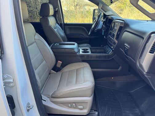 2015 GMC Sierra 2500 Denali