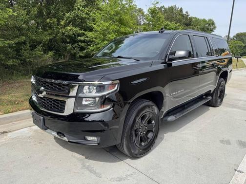 Black 2017 Chevrolet Suburban LT