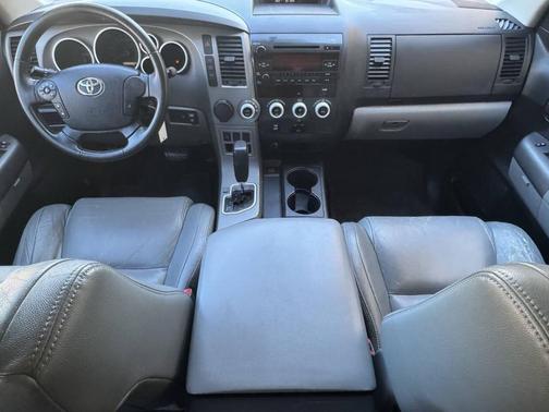 2011 Toyota Sequoia SR5