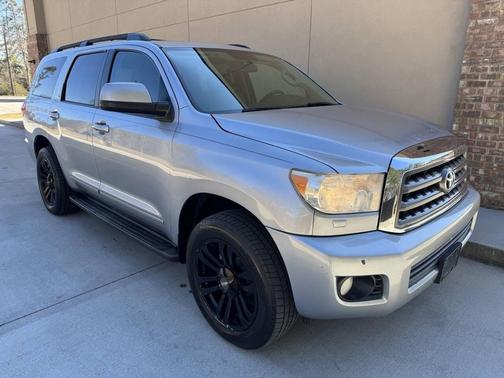 2011 Toyota Sequoia SR5