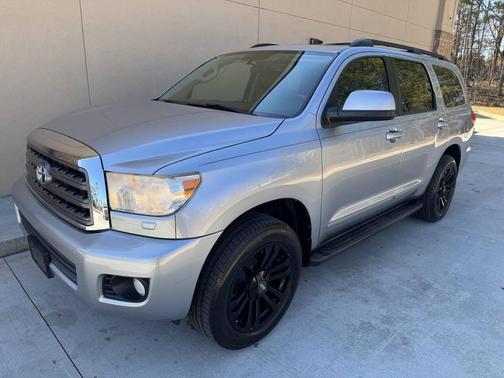 2011 Toyota Sequoia SR5