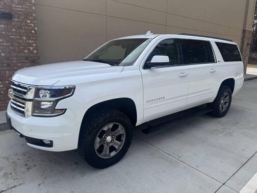 2017 Chevrolet Suburban LT