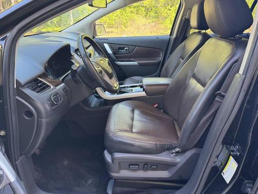 Black 2013 Ford Edge Limited