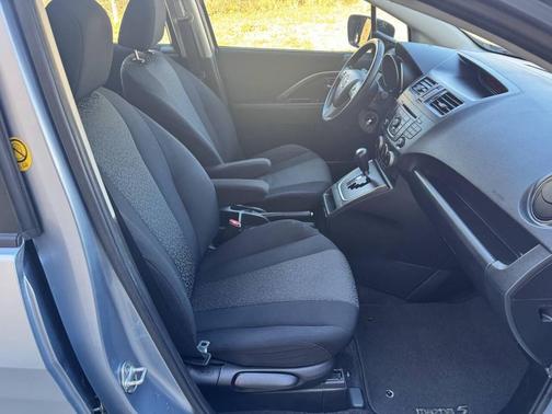 2012 Mazda Mazda5 Touring