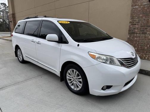 2014 Toyota Sienna XLE