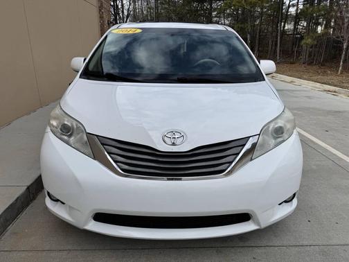 2014 Toyota Sienna XLE