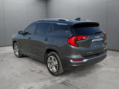 Graphite Gray Metallic 2020 GMC Terrain SLT
