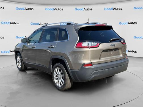 Light Brownstone Pearlcoat 2019 Jeep Cherokee Latitude