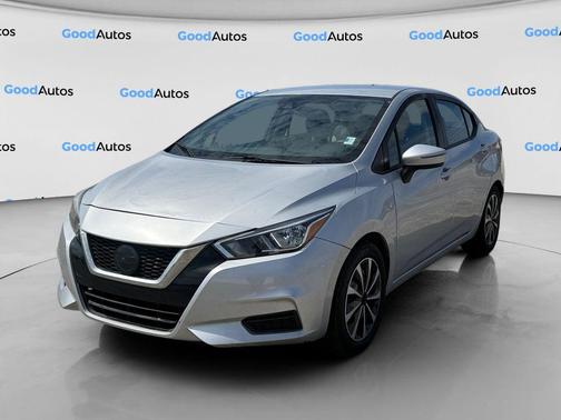 Brilliant Silver Metallic 2021 Nissan Versa 1.6 SV