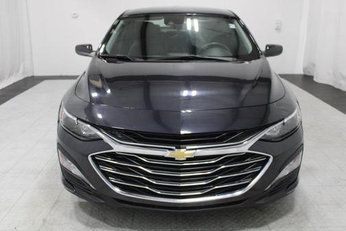 Dark Ash Metallic 2023 Chevrolet Malibu FWD 1LT
