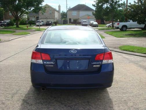 2011 Subaru Legacy Premium