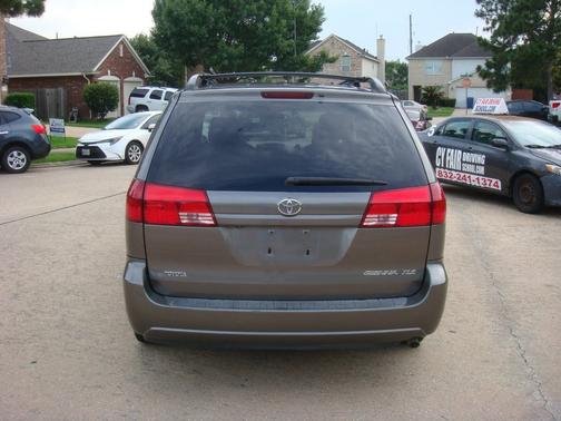 Phantom Gray Pearl 2005 Toyota Sienna 5dr XLE FWD 7-Passenger (Natl)