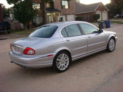 2003 Jaguar X-Type 2.5