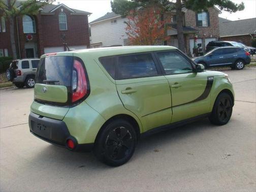 2016 Kia Soul Base