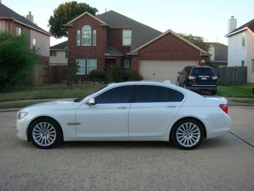 2012 BMW 750 i xDrive
