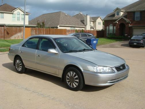 Antique Sage Pearl 2000 Toyota Camry 4dr Sdn CE Manual