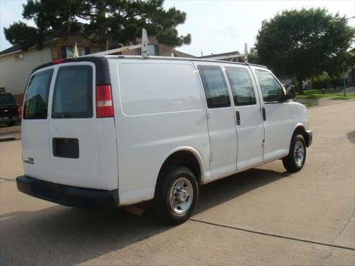 2011 Chevrolet Express 2500 Work Van