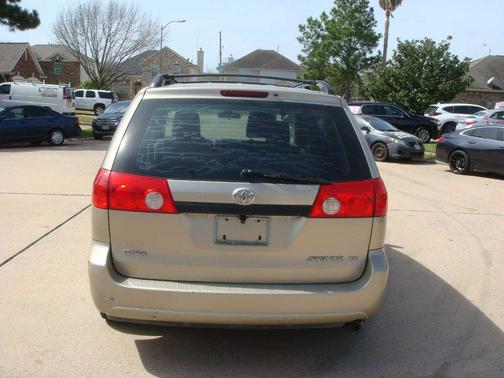 2010 Toyota Sienna CE