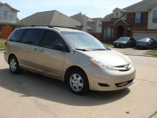 2010 Toyota Sienna CE