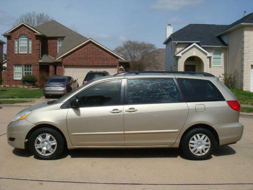 2010 Toyota Sienna CE