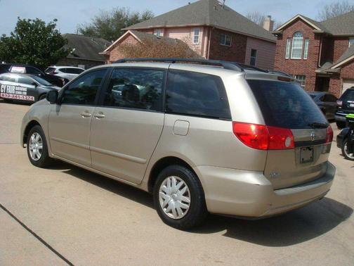 2010 Toyota Sienna CE