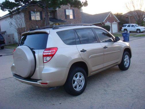 2009 Toyota RAV4 Base