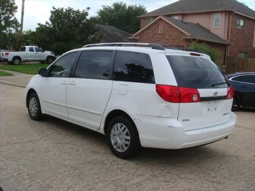 2008 Toyota Sienna LE