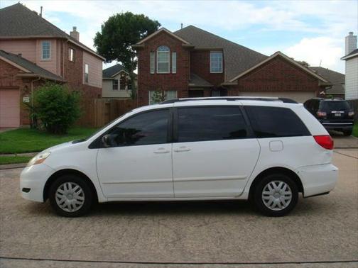2008 Toyota Sienna LE