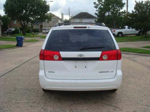2008 Toyota Sienna LE