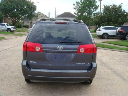 2006 Toyota Sienna LE