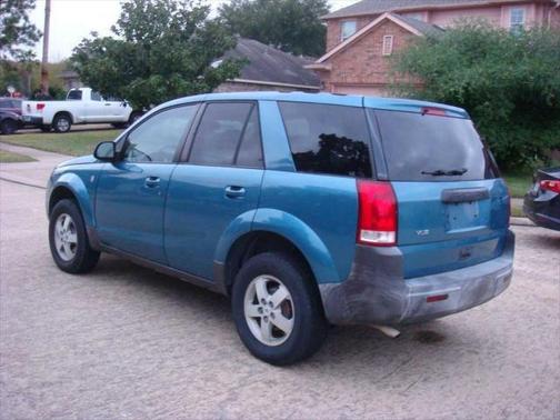 2005 Saturn Vue Base